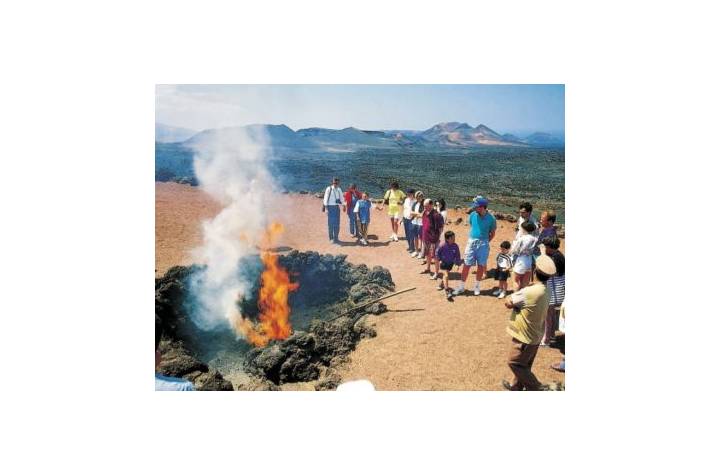 Excursión por Timanfaya, Jameos del Agua, Cueva de los Verdes