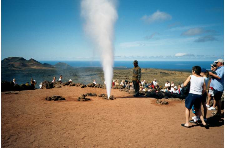 Excursión por Timanfaya, Jameos del Agua, Cueva de los Verdes